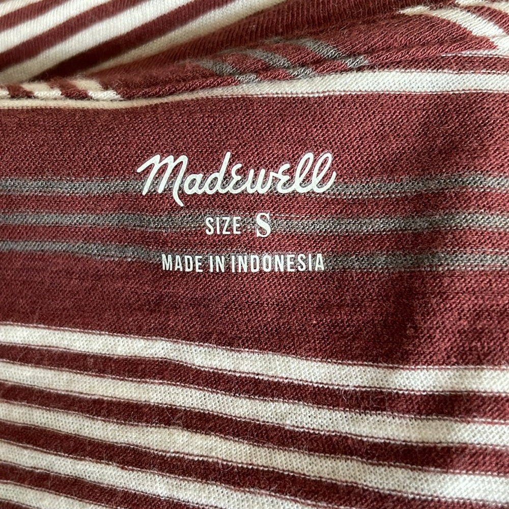 NWOT Madewell V-Neck Tee. Small - Picture 5 of 6